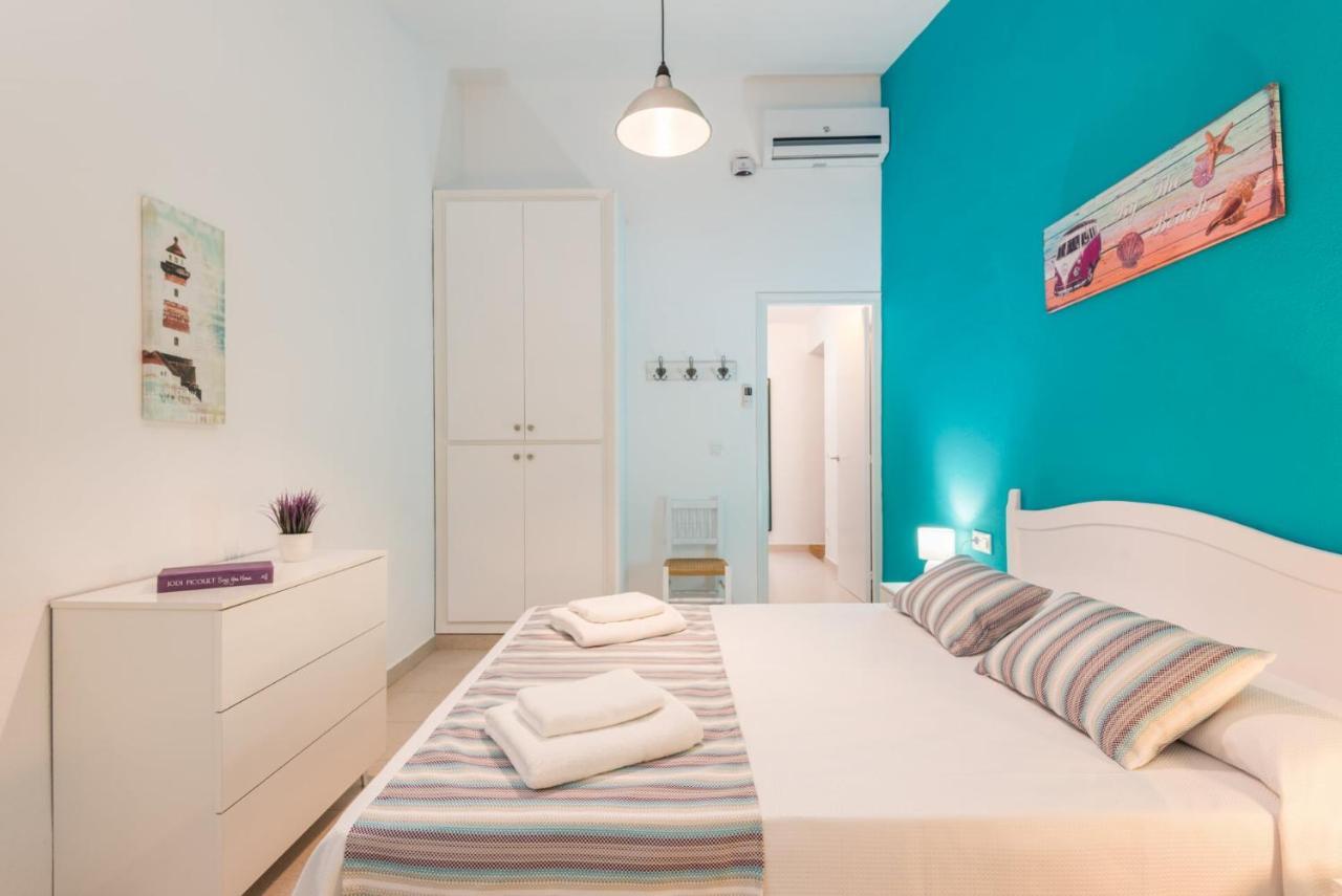 Villas Isi & Ana Mestral Cala'N Blanes  Bagian luar foto